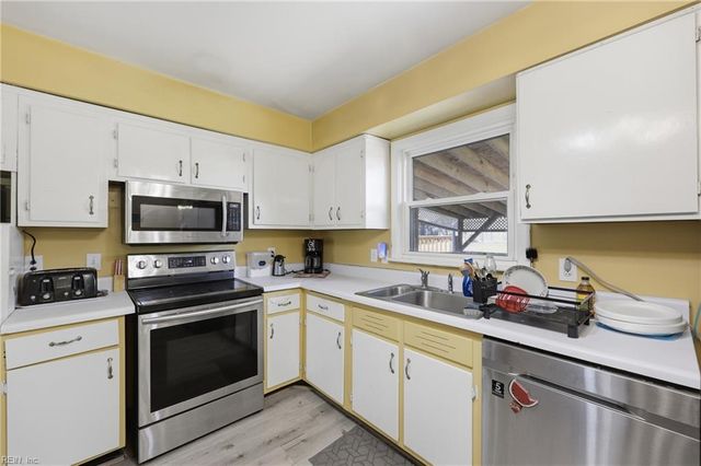 2204 Scallop RD, Virginia Beach, VA 23451