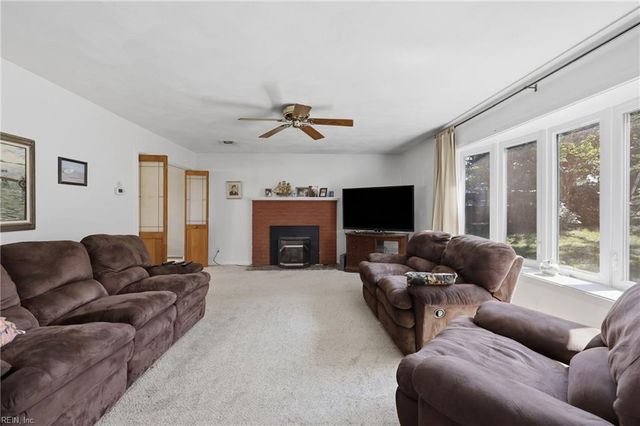 2204 Scallop RD, Virginia Beach, VA 23451