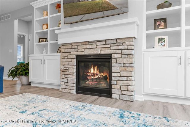 1432 Badlands Drive, Lansing, MI 48917