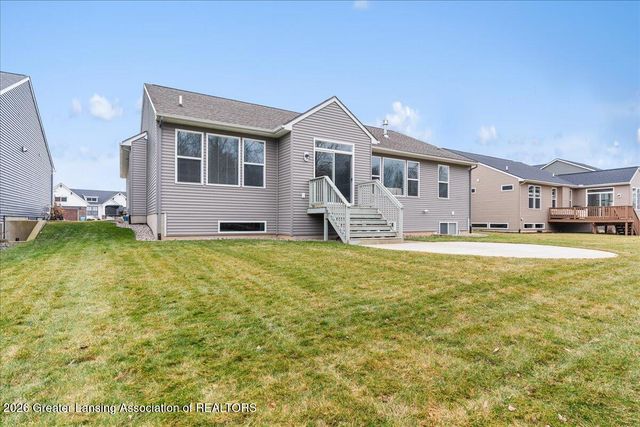 1432 Badlands Drive, Lansing, MI 48917