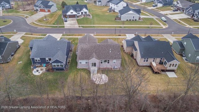 1432 Badlands Drive, Lansing, MI 48917