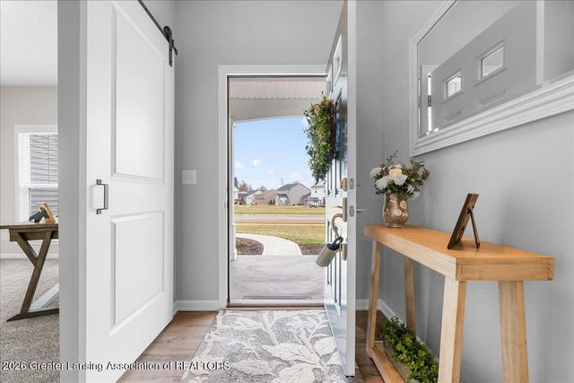 1432 Badlands Drive, Lansing, MI 48917