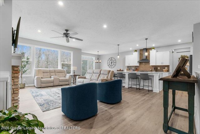 1432 Badlands Drive, Lansing, MI 48917