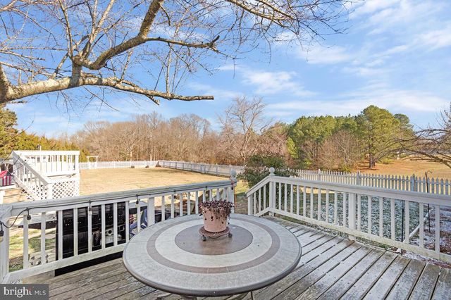 12630 GROSSTOWN RD, Hughesville, MD 20637