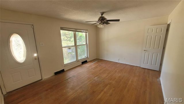 146 Evans Avenue, Cool Valley, MO 63121