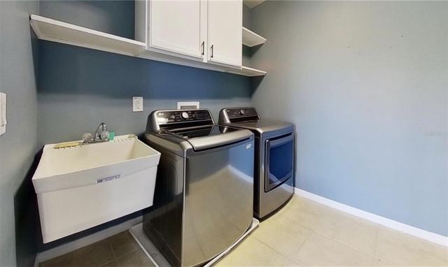 2863 MAPLE BROOK LOOP, Lutz, FL 33558