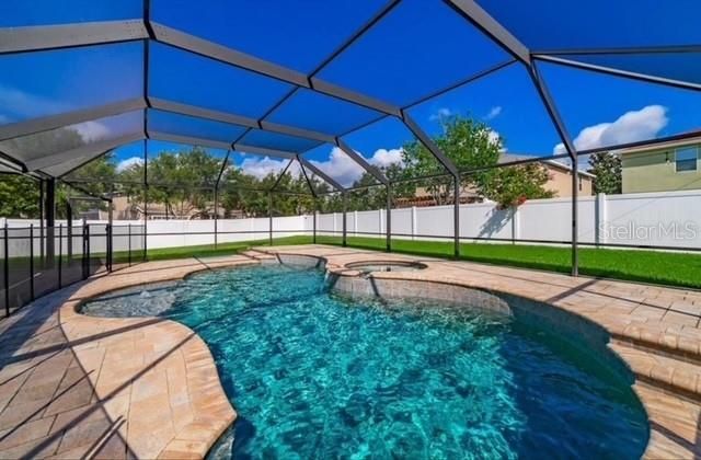 2863 MAPLE BROOK LOOP, Lutz, FL 33558