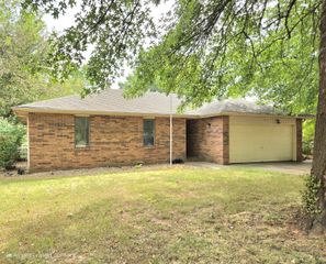 1010 West Cherokee Street, Springfield, MO 65807