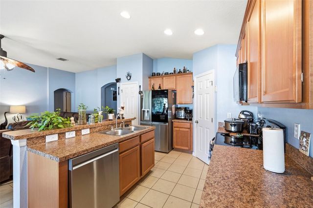 5656 SWEET WILLIAM TERRACE, Land O Lakes, FL 34639