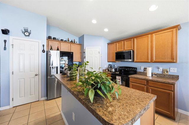 5656 SWEET WILLIAM TERRACE, Land O Lakes, FL 34639