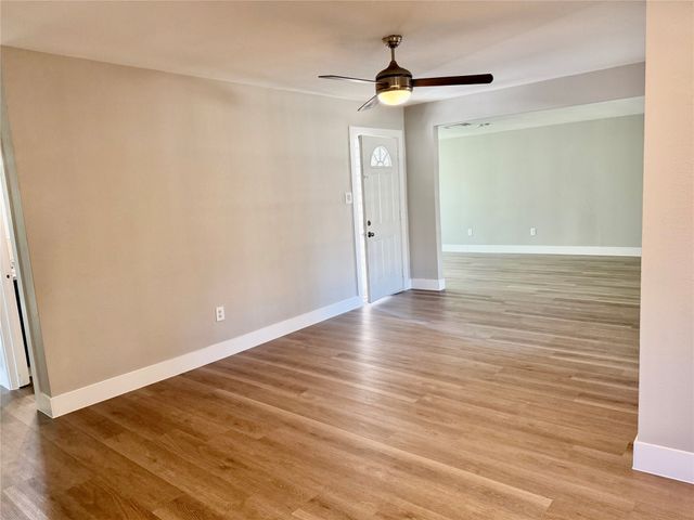 1923 Brookshire Street, Arlington, TX 76010