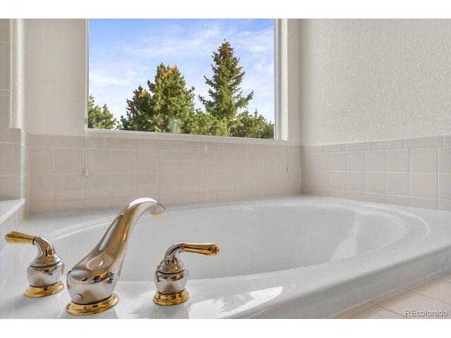 6756 Solana Dr, Castle Pines, CO 80108