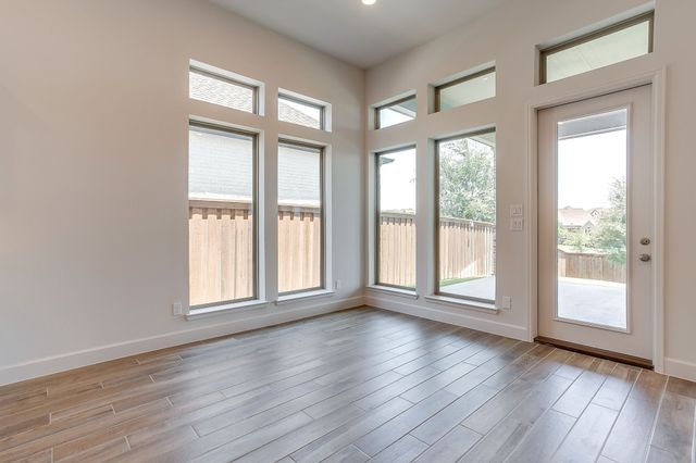 5729 Lake Jackson Drive, Fort Worth, TX 76126