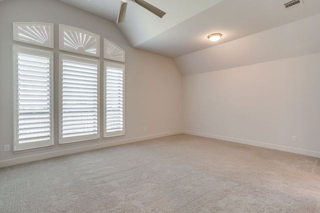 5729 Lake Jackson Drive, Fort Worth, TX 76126