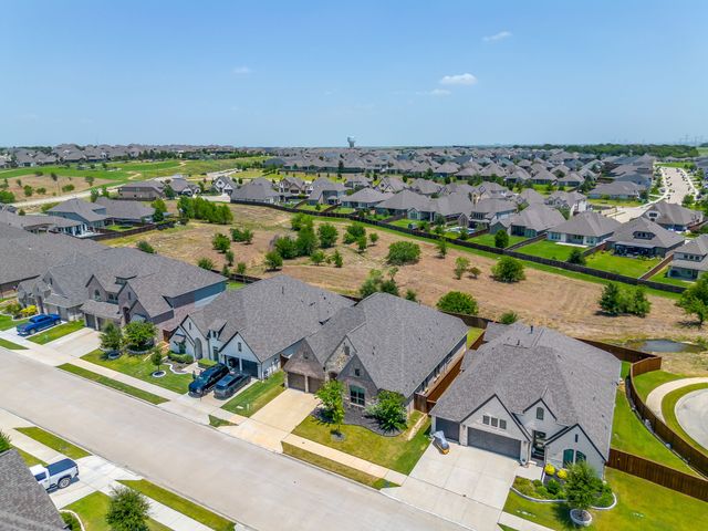 5729 Lake Jackson Drive, Fort Worth, TX 76126