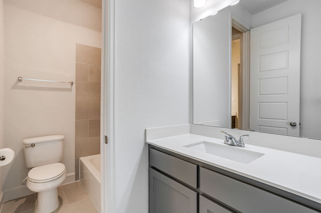 5729 Lake Jackson Drive, Fort Worth, TX 76126