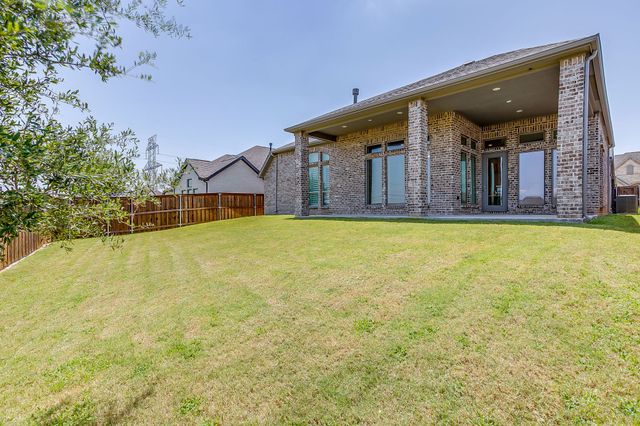 5729 Lake Jackson Drive, Fort Worth, TX 76126