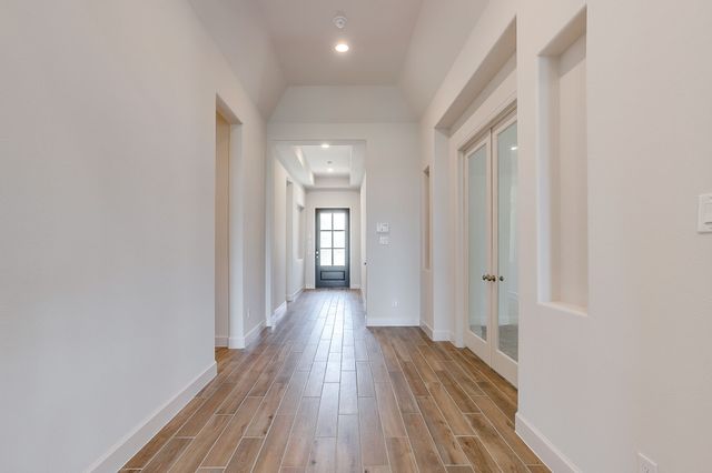 5729 Lake Jackson Drive, Fort Worth, TX 76126