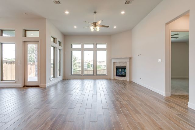5729 Lake Jackson Drive, Fort Worth, TX 76126
