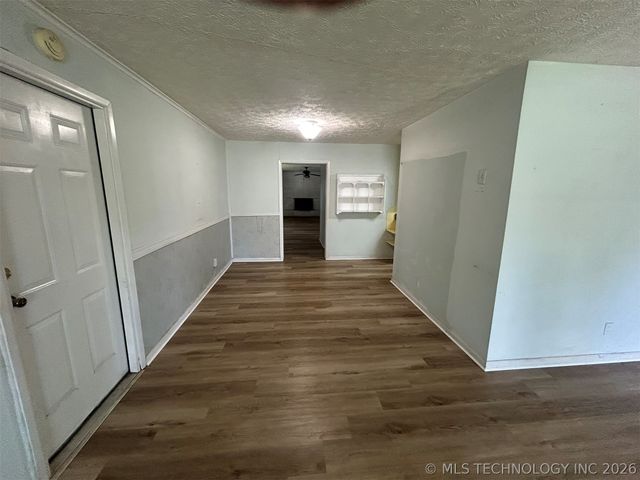 904 SE 2nd Street, Pryor, OK 74361