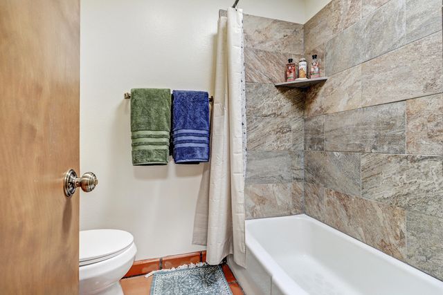 1 Zia Trail, Corrales, NM 87048