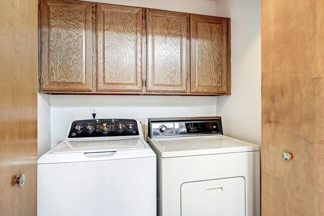 1 Zia Trail, Corrales, NM 87048