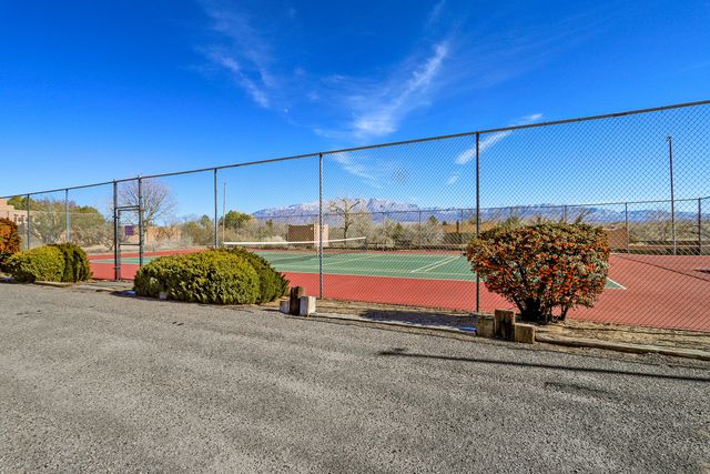 1 Zia Trail, Corrales, NM 87048