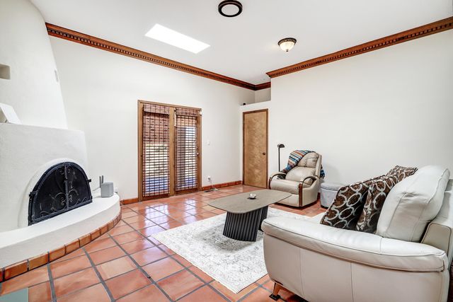 1 Zia Trail, Corrales, NM 87048