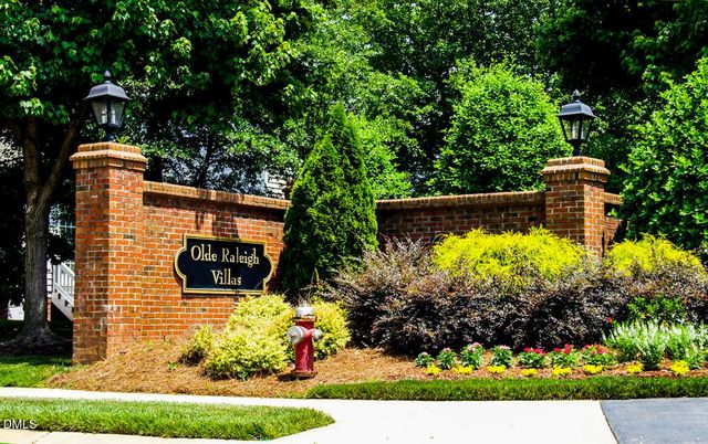 3425 Sir Colleton Court, Raleigh, NC 27612