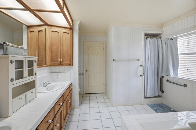 2582 Sandell Avenue, Kingsburg, CA 93631