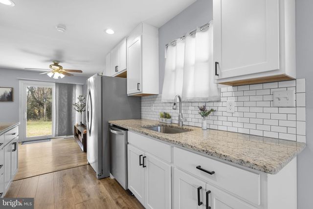 7963 PHIRNE RD, Glen Burnie, MD 21061