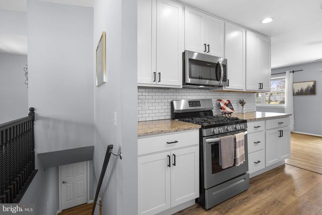 7963 PHIRNE RD, Glen Burnie, MD 21061