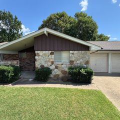 509 Cranbrook Lane, Grand Prairie, TX 75052