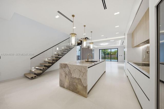 1332 NE 16th Terrace, Fort Lauderdale, FL 33304