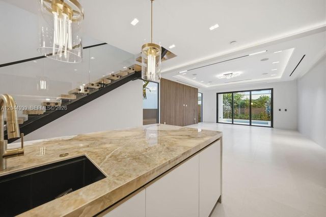 1332 NE 16th Terrace, Fort Lauderdale, FL 33304