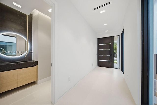 1332 NE 16th Terrace, Fort Lauderdale, FL 33304