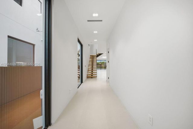 1332 NE 16th Terrace, Fort Lauderdale, FL 33304