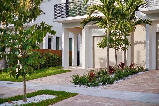 1332 NE 16th Terrace, Fort Lauderdale, FL 33304