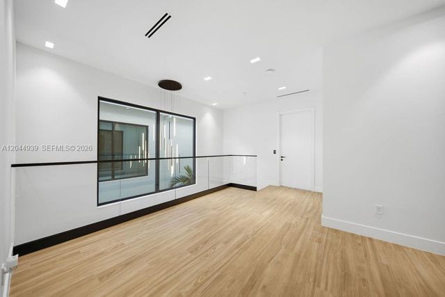 1332 NE 16th Terrace, Fort Lauderdale, FL 33304