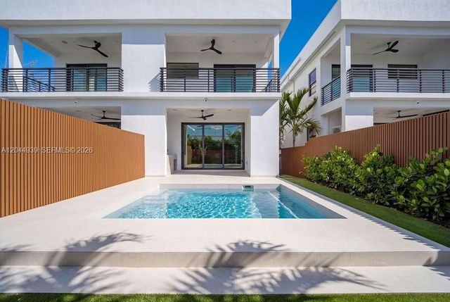 1332 NE 16th Terrace, Fort Lauderdale, FL 33304