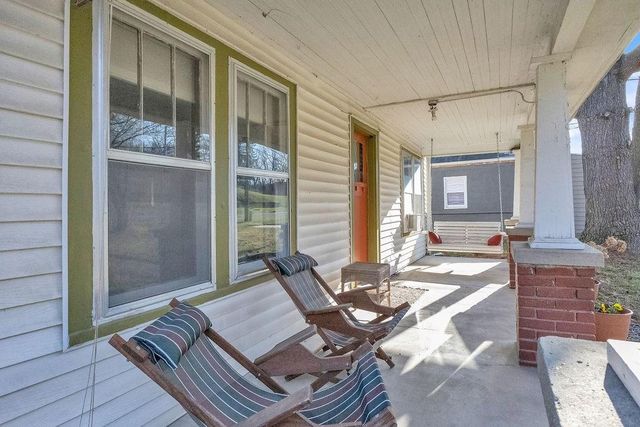 2109 Green Valley Road, St Joseph, MO 64505