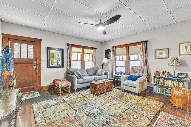 2109 Green Valley Road, St Joseph, MO 64505