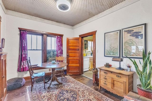 2109 Green Valley Road, St Joseph, MO 64505