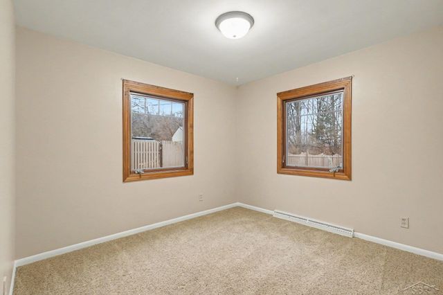 3919 N River Road, Freeland, MI 48623