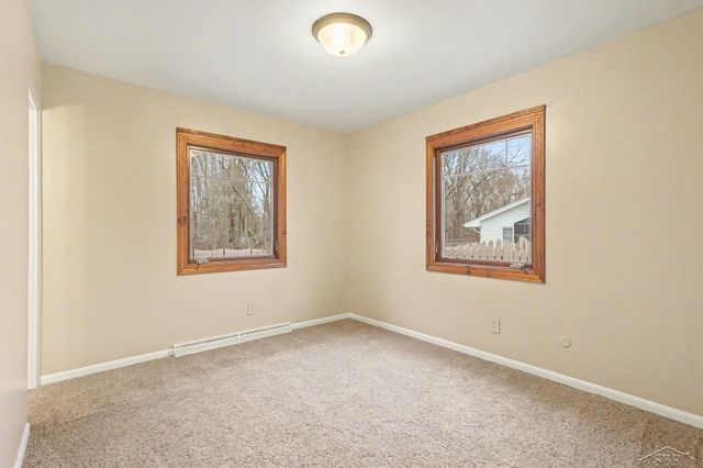 3919 N River Road, Freeland, MI 48623