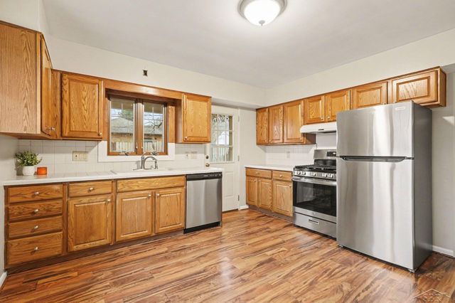 3919 N River Road, Freeland, MI 48623