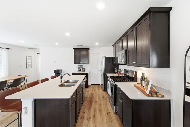 200 George Neggan LN, Bastrop, TX 78602