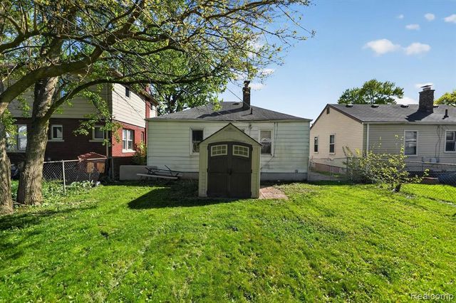 612 Mayflower Avenue, Lincoln Park, MI 48146