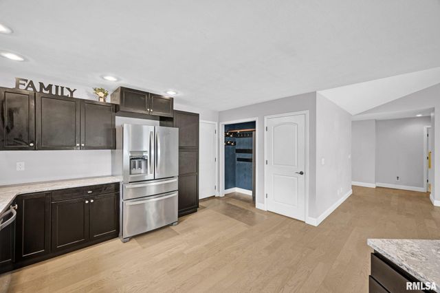 7216 S RIDGEBROOK Drive, Mapleton, IL 61547