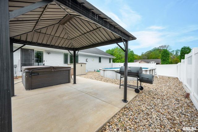 7216 S RIDGEBROOK Drive, Mapleton, IL 61547